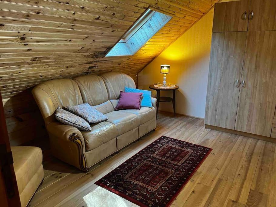 Gite A La Ferme Au Coeur De L'Auvergne Saint-Hippolyte  Exterior foto